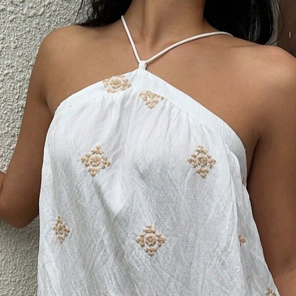 White Boho Women's Vacation Casual Geometric Embroidered Backless Halter Top - Picture 4 of 7